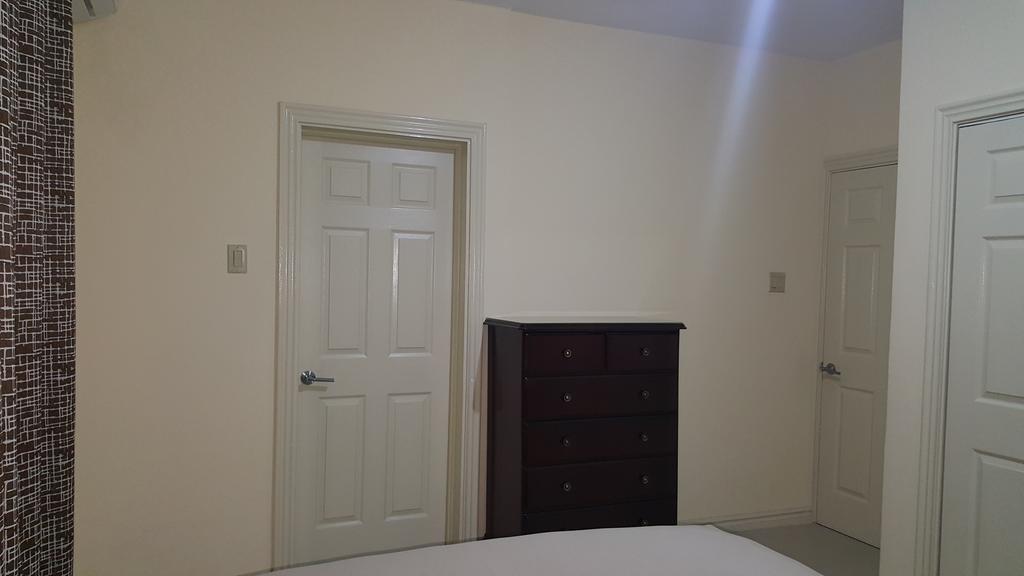 Apt 12, Executive Suites Ja - Palms Enfield Экстерьер фото