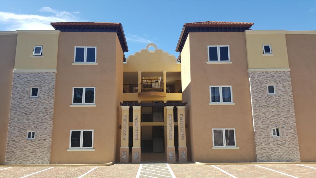 Apt 12, Executive Suites Ja - Palms Enfield Экстерьер фото
